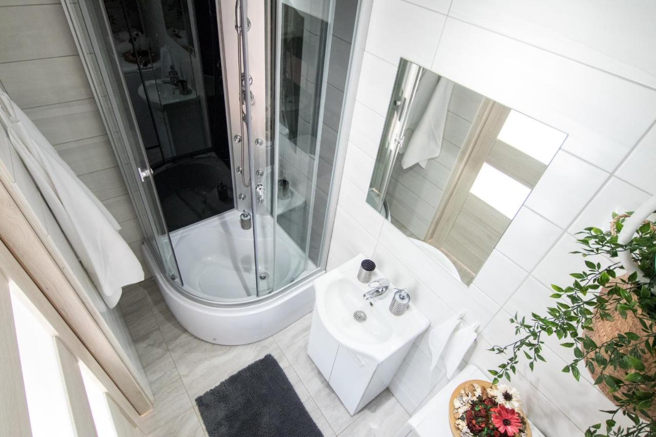 Cracow Best Location Apartment With Garden By Cozyplace クラクフ エクステリア 写真