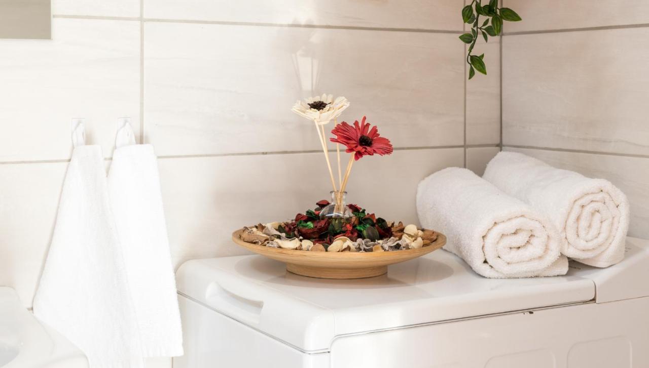 Cracow Best Location Apartment With Garden By Cozyplace クラクフ エクステリア 写真