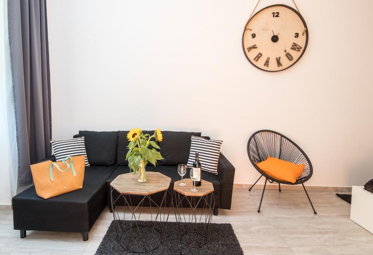 Cracow Best Location Apartment With Garden By Cozyplace クラクフ エクステリア 写真